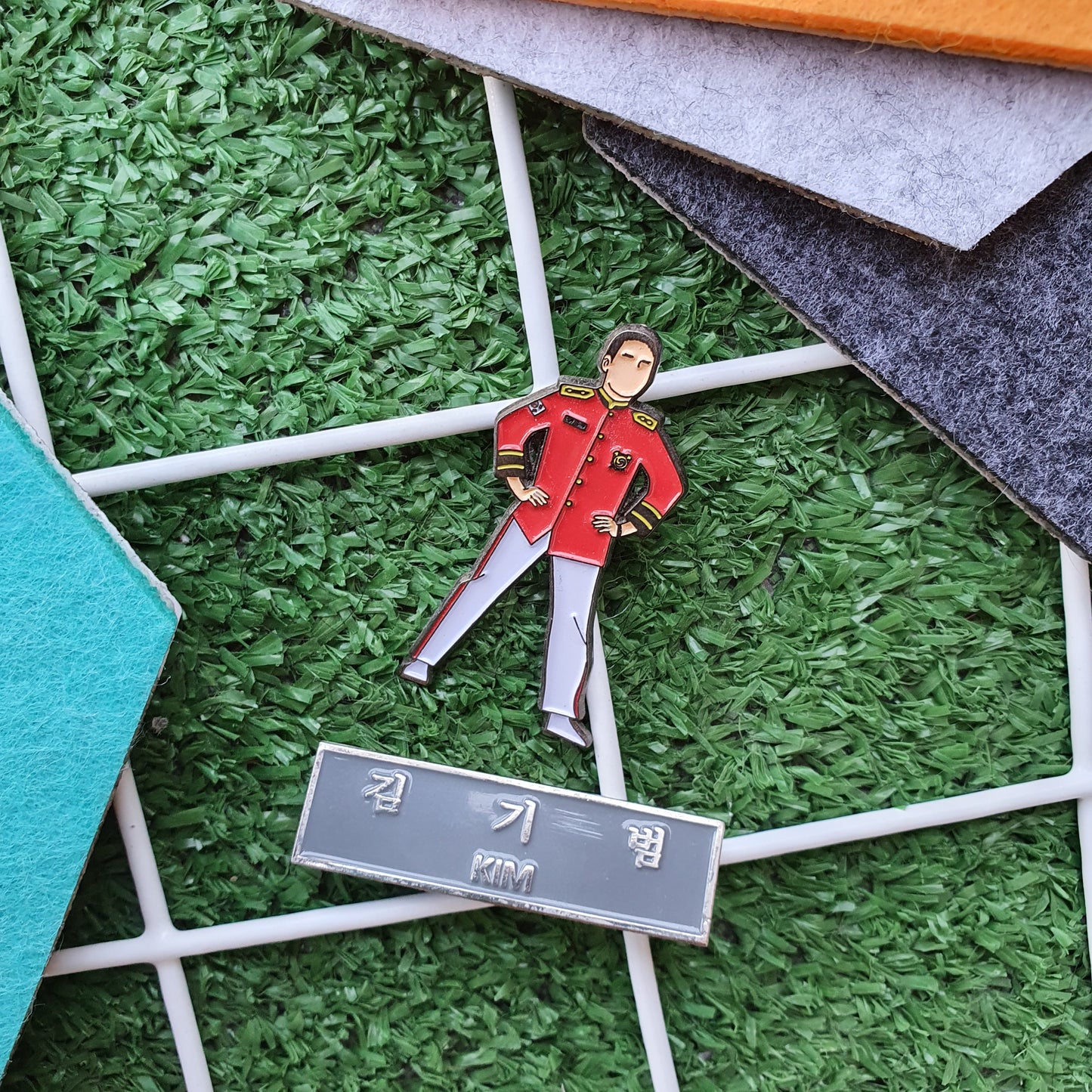 ENAMEL PIN:SHINee_Military Boys