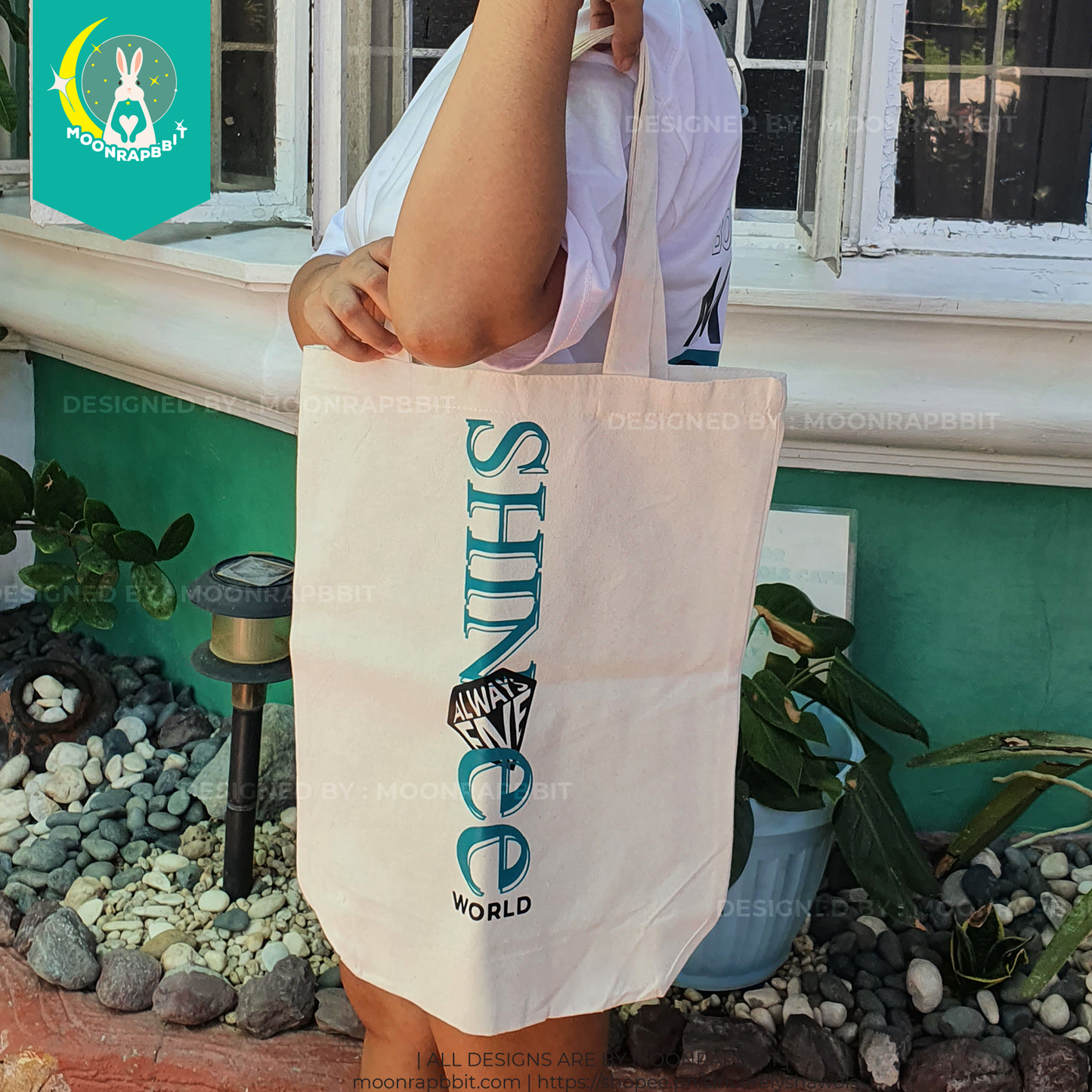 TOTE: SHINee_SHINee World