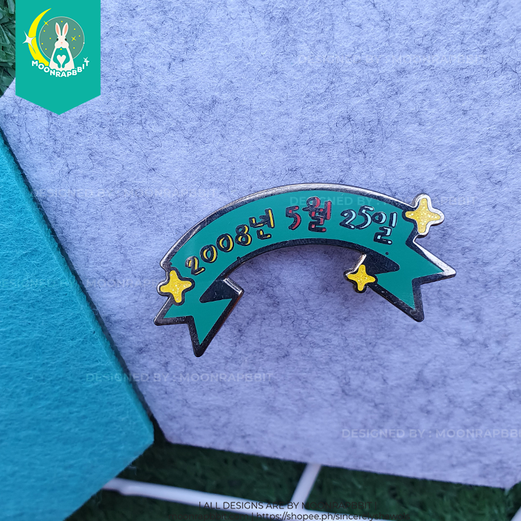 ENAMEL PIN: SHINee_5HINee BANNER